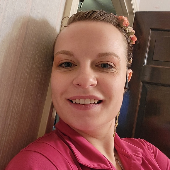 Mostly clothes, shoes, and accessories. And a little home decor. - Picture 1 of 1